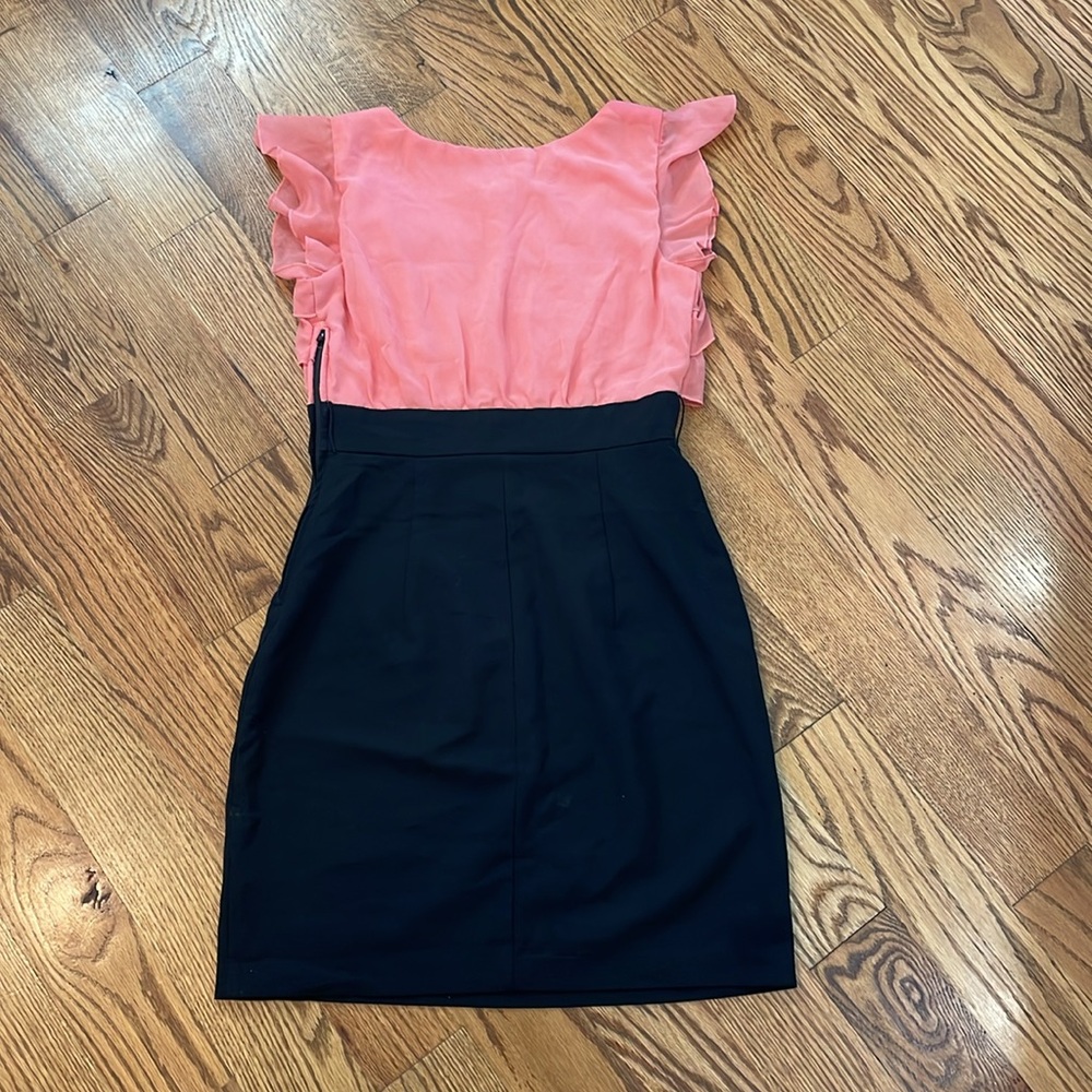 Women’s Dress. Size 3. Excellent Condition. iZ Byer Brand. - Picture 7 of 10